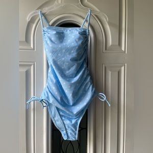 Wild fable swimming suit one piece. Size:XXS(0). Blue & white dots.